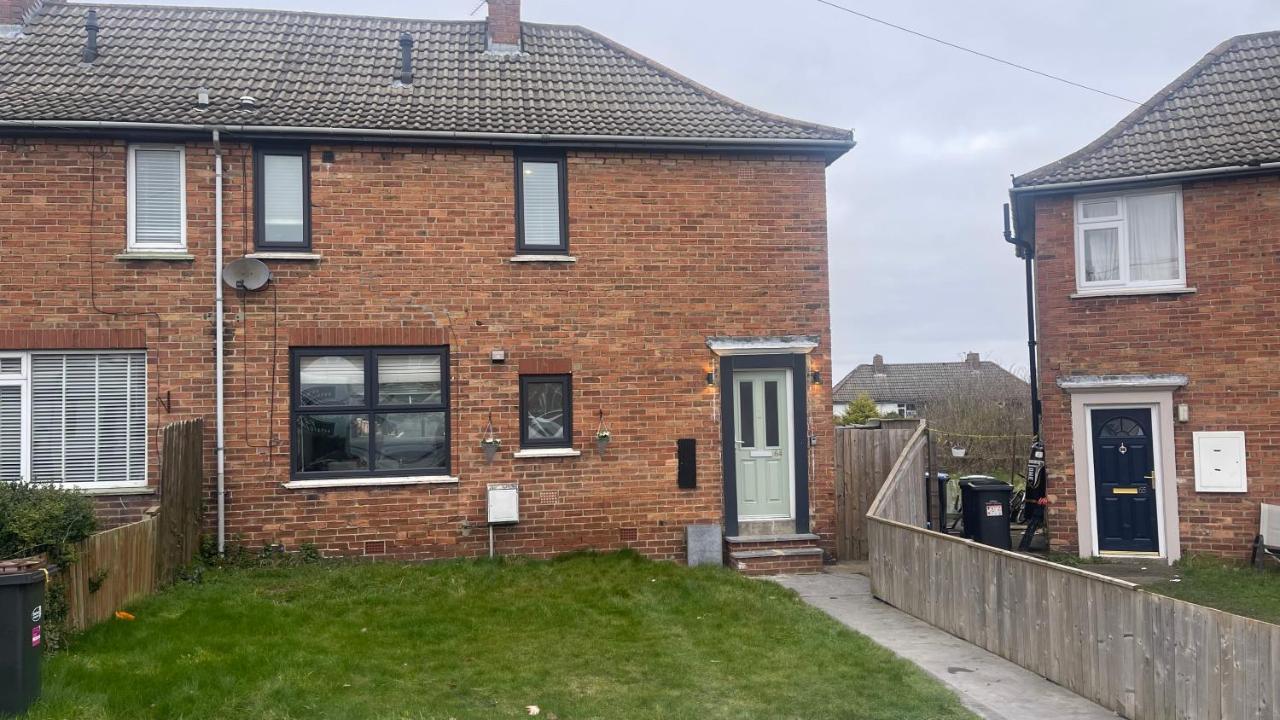 Fully Serviced Three Bed House In Durham Exterior photo