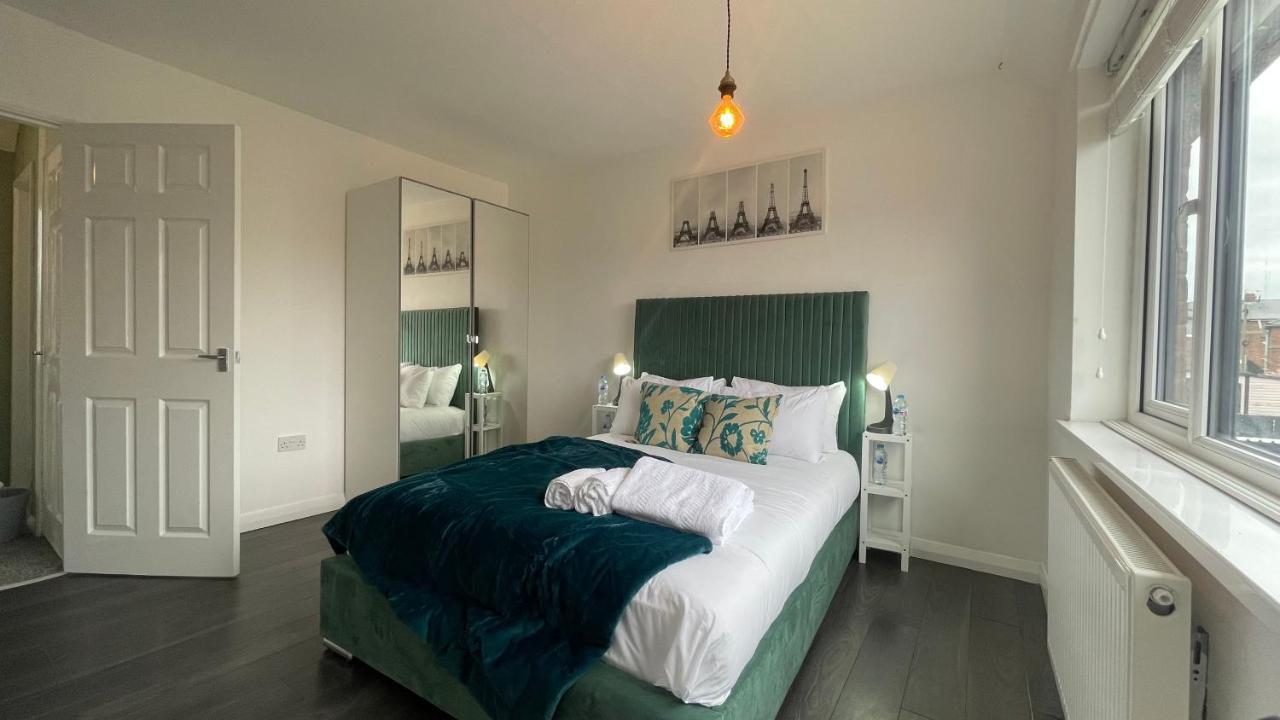 Fully Serviced Three Bed House In Durham Exterior photo