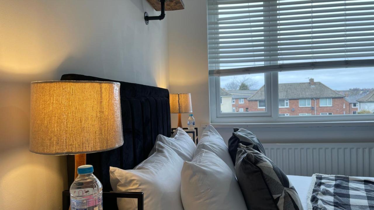 Fully Serviced Three Bed House In Durham Exterior photo